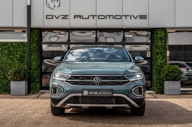 Volkswagen T-Roc (2023) thumbnail 6