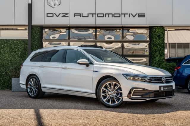 Volkswagen Passat (2022) thumbnail 6