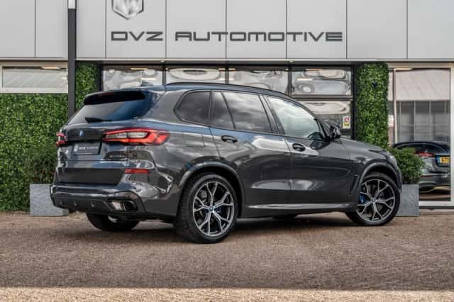 BMW X5 (2023) thumbnail 5