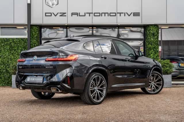 BMW X4 (2021) thumbnail 5