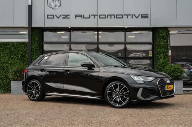 Audi A3 (2024) thumbnail 5