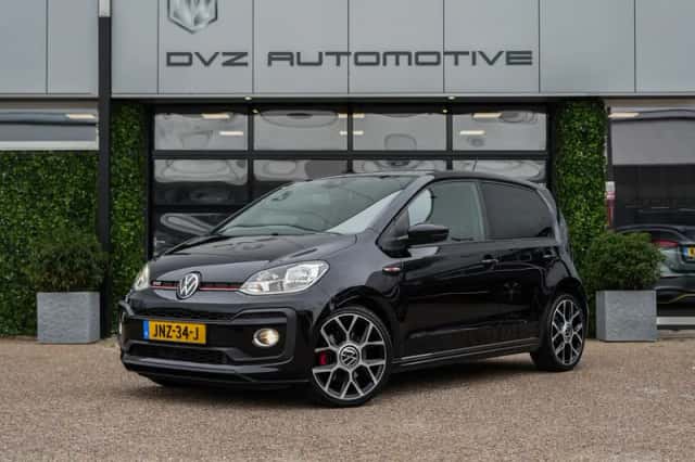 Volkswagen Up! (2021) thumbnail 1