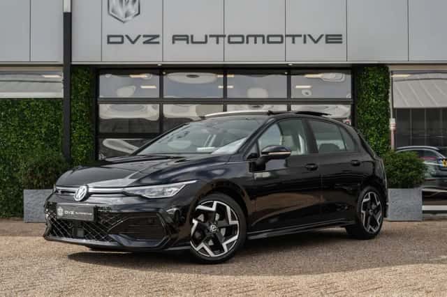 Volkswagen Golf (2025) thumbnail 1
