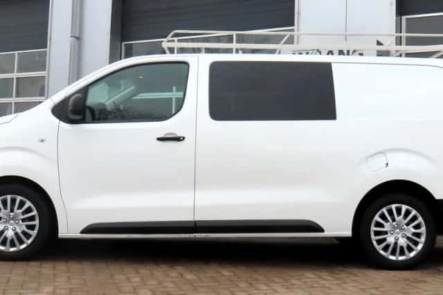 Opel Vivaro (2020) thumbnail 3