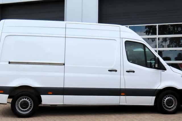 Mercedes-Benz Sprinter (2021) thumbnail 4