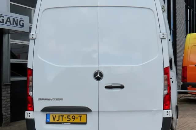 Mercedes-Benz Sprinter (2021) thumbnail 6