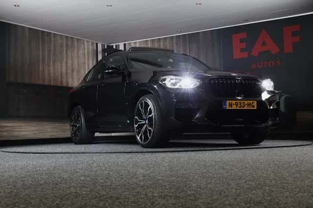 BMW X4 (2021) thumbnail 1