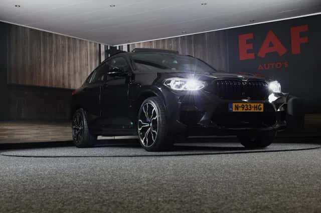 BMW X4 (2021) thumbnail 2