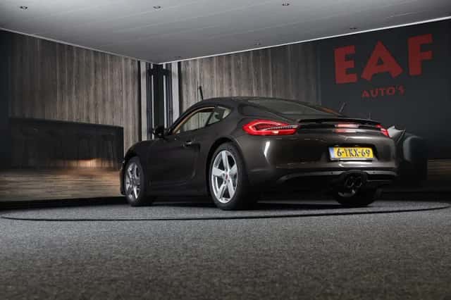 Porsche Cayman (2014) thumbnail 3