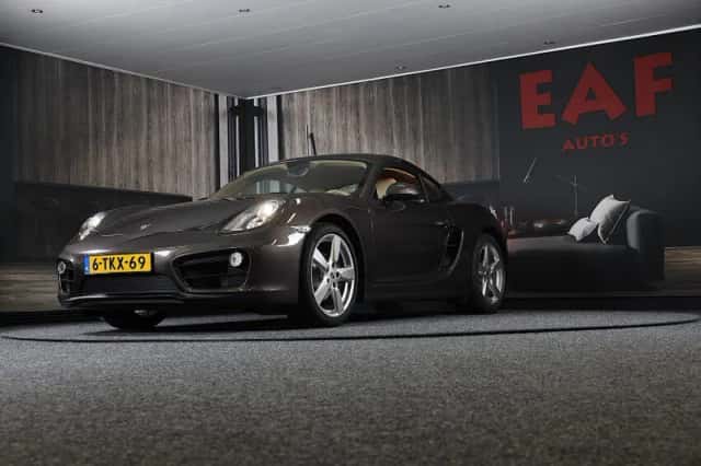 Porsche Cayman (2014) thumbnail 4