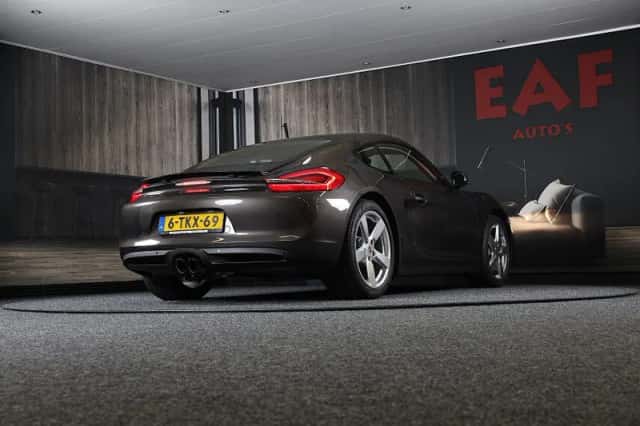 Porsche Cayman (2014) thumbnail 5