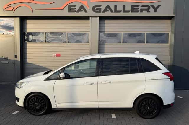 Ford Grand C-Max (2015) thumbnail 4