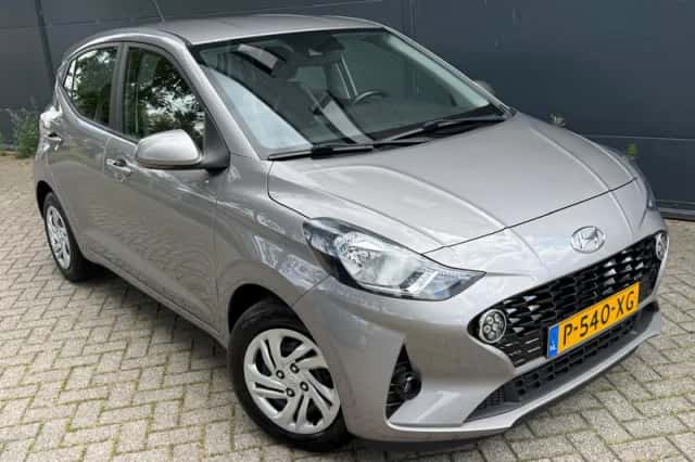 Hyundai i10 (2022) thumbnail 1
