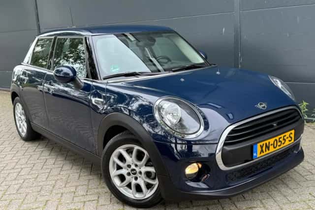 MINI One (2019) thumbnail 1