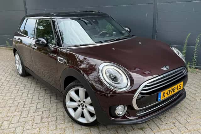 MINI Clubman (2017) thumbnail 1