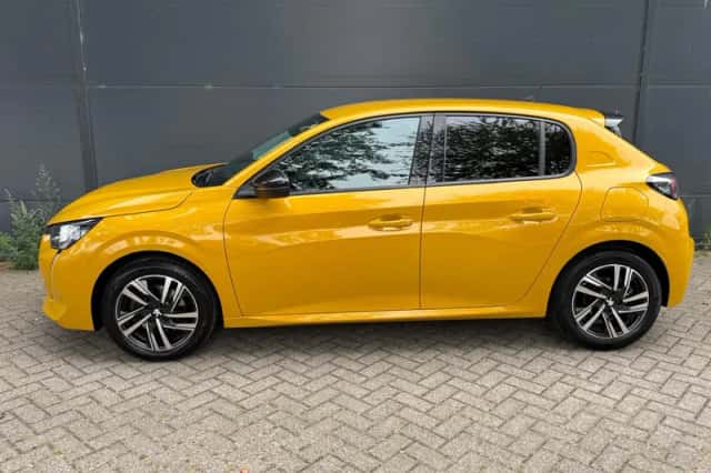 Peugeot 208 (2023) thumbnail 5