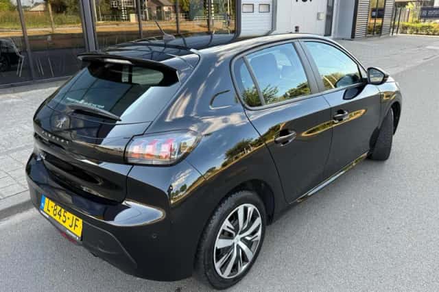 Peugeot 208 (2021) thumbnail 5