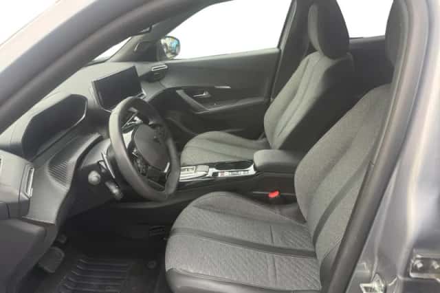 Peugeot 2008 (2025) thumbnail 3