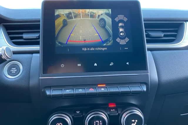 Renault Captur (2021) thumbnail 5
