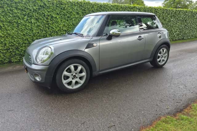 MINI  (2009) thumbnail 2