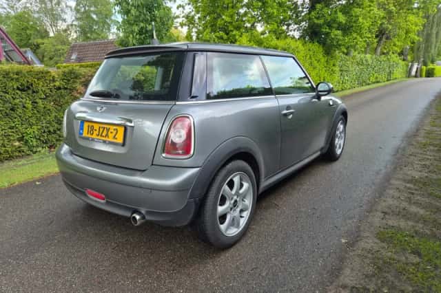 MINI  (2009) thumbnail 5