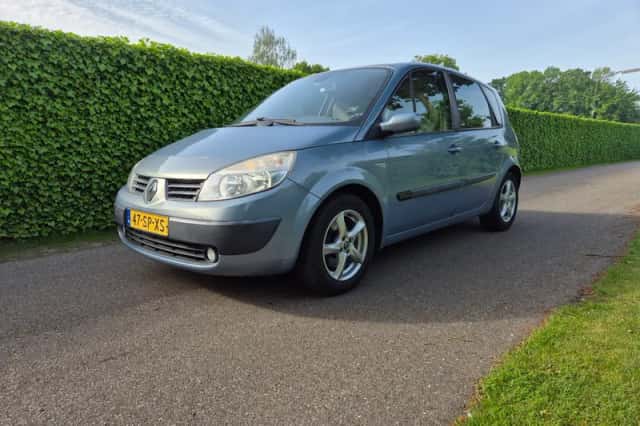 Renault Scénic (2006) thumbnail 1