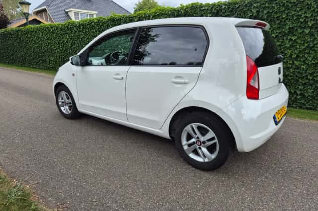 SEAT Mii (2013) thumbnail 3