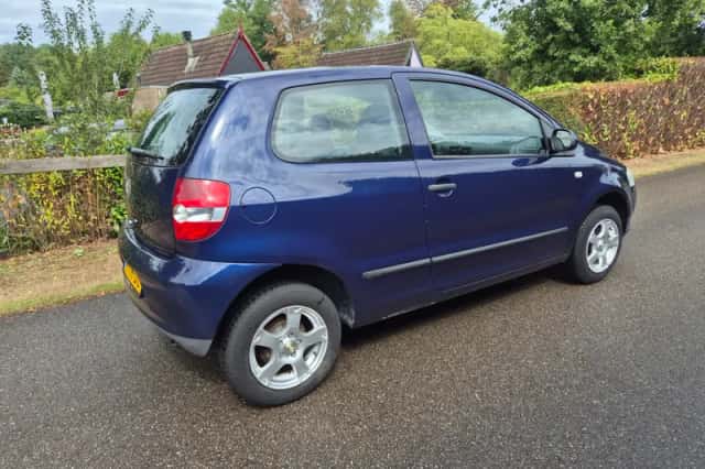 Volkswagen Fox (2006) thumbnail 5