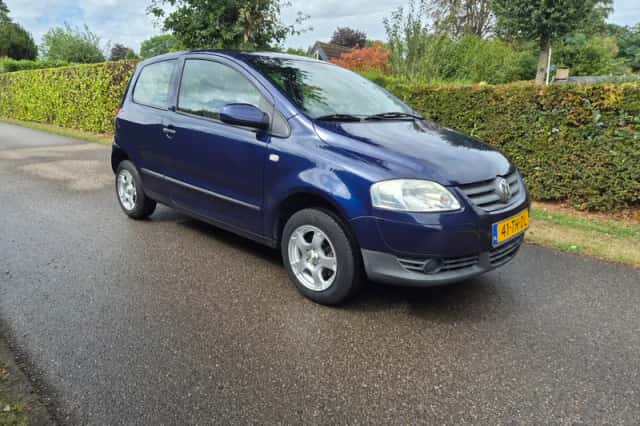 Volkswagen Fox (2006) thumbnail 6