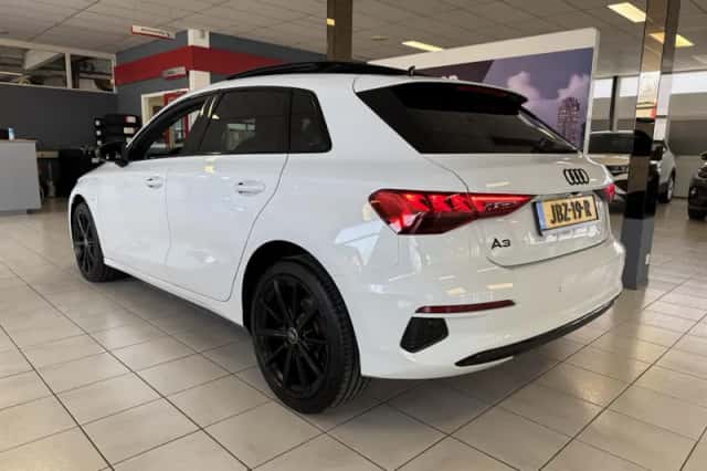 Audi A3 (2024) thumbnail 4