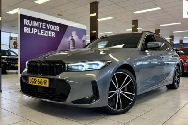 BMW 3-Serie (2024) thumbnail 1