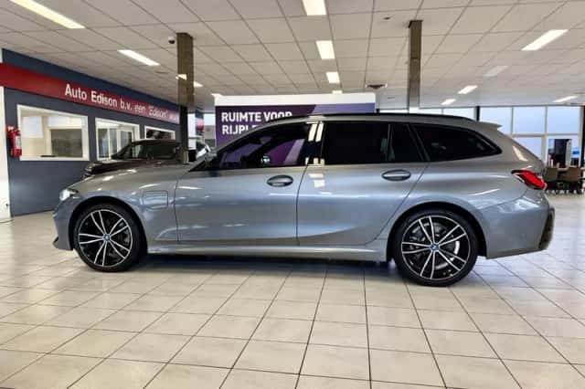 BMW 3-Serie (2024) thumbnail 3