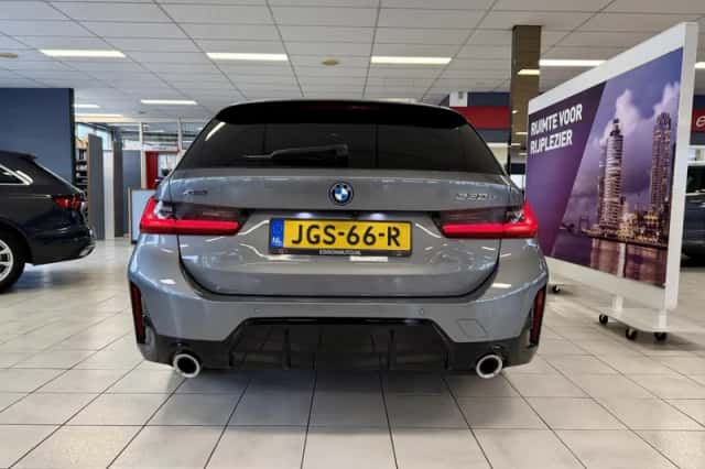 BMW 3-Serie (2024) thumbnail 5
