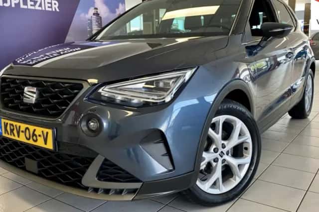 SEAT Arona (2025) thumbnail 1