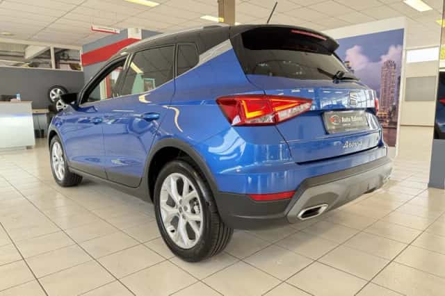 SEAT Arona (2025) thumbnail 4