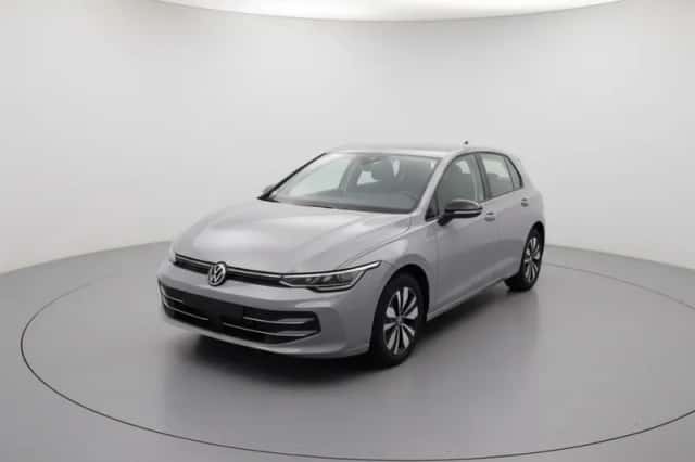 Volkswagen Golf (2025) thumbnail 4