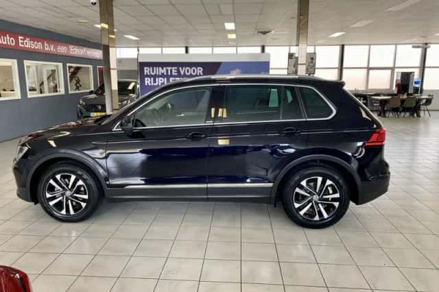 Volkswagen Tiguan (2020) thumbnail 3