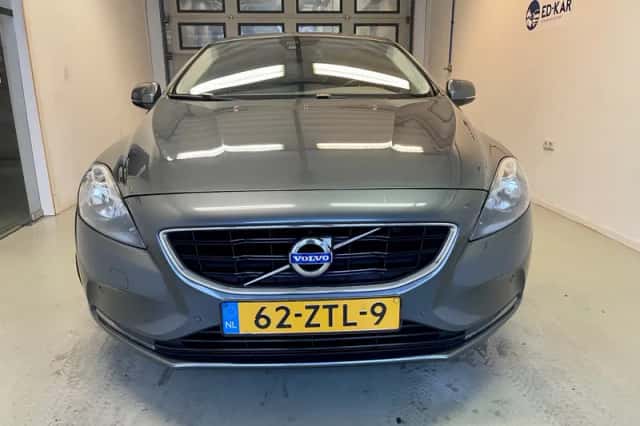 Volvo V40 (2013) thumbnail 5