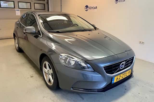 Volvo V40 (2013) thumbnail 6