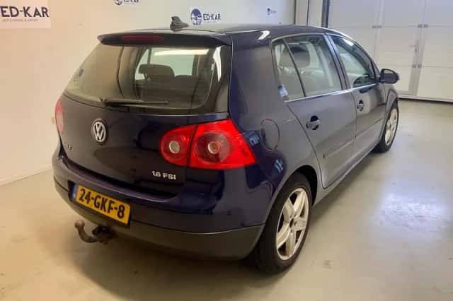 Volkswagen Golf (2008) thumbnail 5