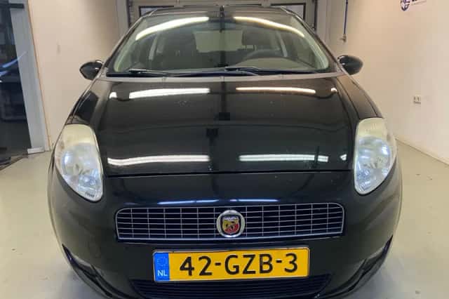 Fiat Grande Punto (2008) thumbnail 4