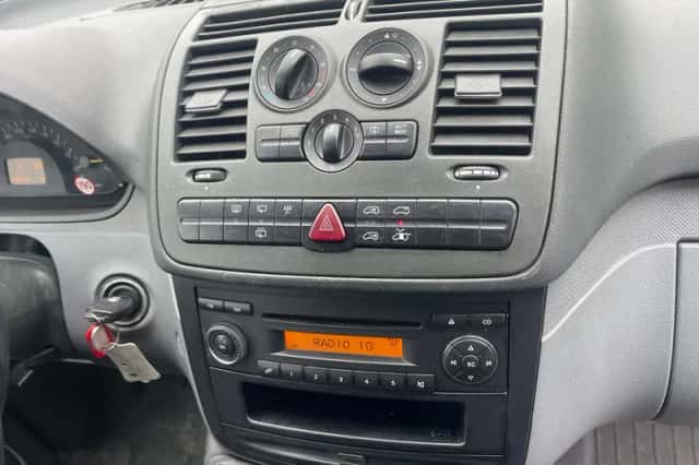 Mercedes-Benz Vito (2006) thumbnail 3