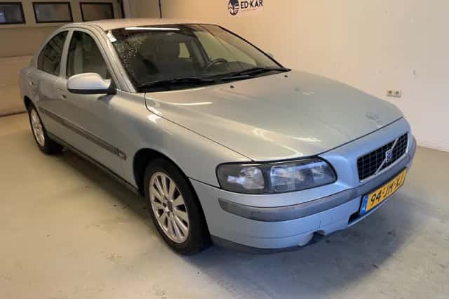 Volvo S60 (2002) thumbnail 5