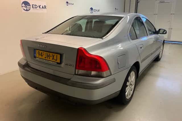 Volvo S60 (2002) thumbnail 6