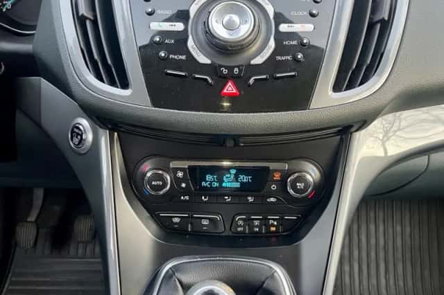 Ford C-Max (2014) thumbnail 3