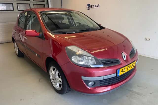 Renault Clio (2006) thumbnail 5
