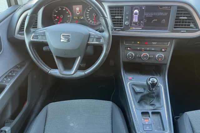 SEAT Leon (2018) thumbnail 2