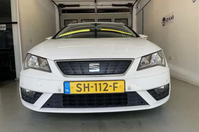 SEAT Leon (2018) thumbnail 4