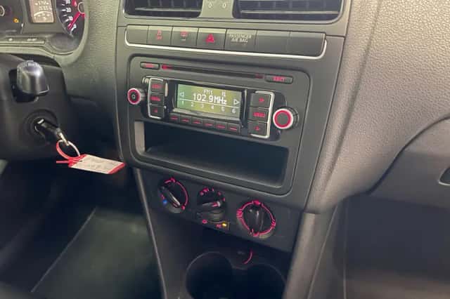 Volkswagen Polo (2012) thumbnail 3