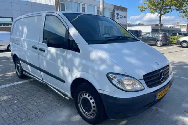 Mercedes-Benz Vito (2010) thumbnail 5